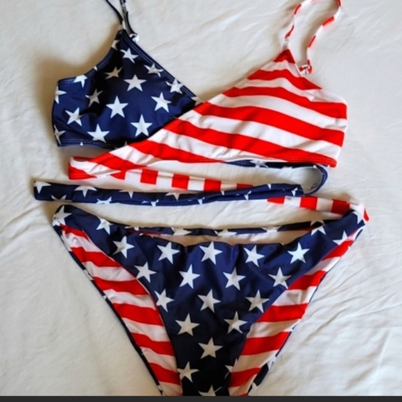 NEW🇺🇸 Stars & Stripes Waist Tie Bikini NWT - Picture 6 of 9